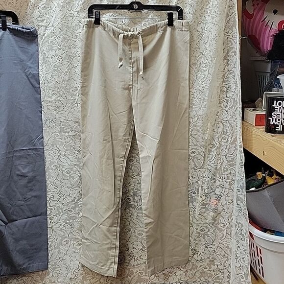 Bundle of 3 scrubs pants: Cherokee, Crest, & urbane, size XS. - Picture 5 of 12